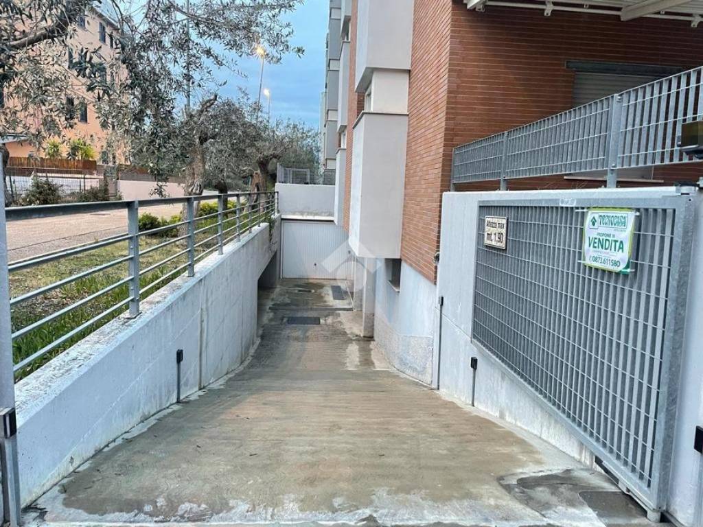 Box / garage a Vasto in Via Anna Magnani, 14 - Foto 2