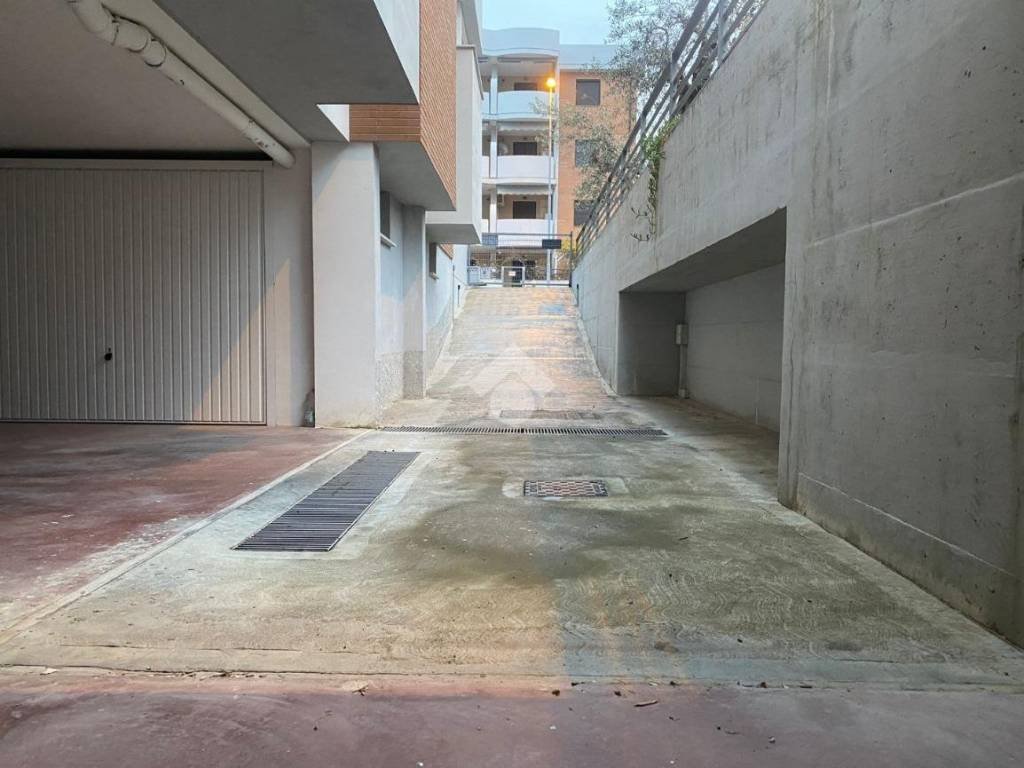 Box / garage a Vasto in Via Anna Magnani, 14 - Foto 5