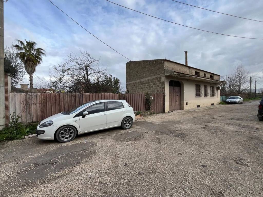 Villa a Marcianise in Via Carlo Poerio, 42526 - Foto 2