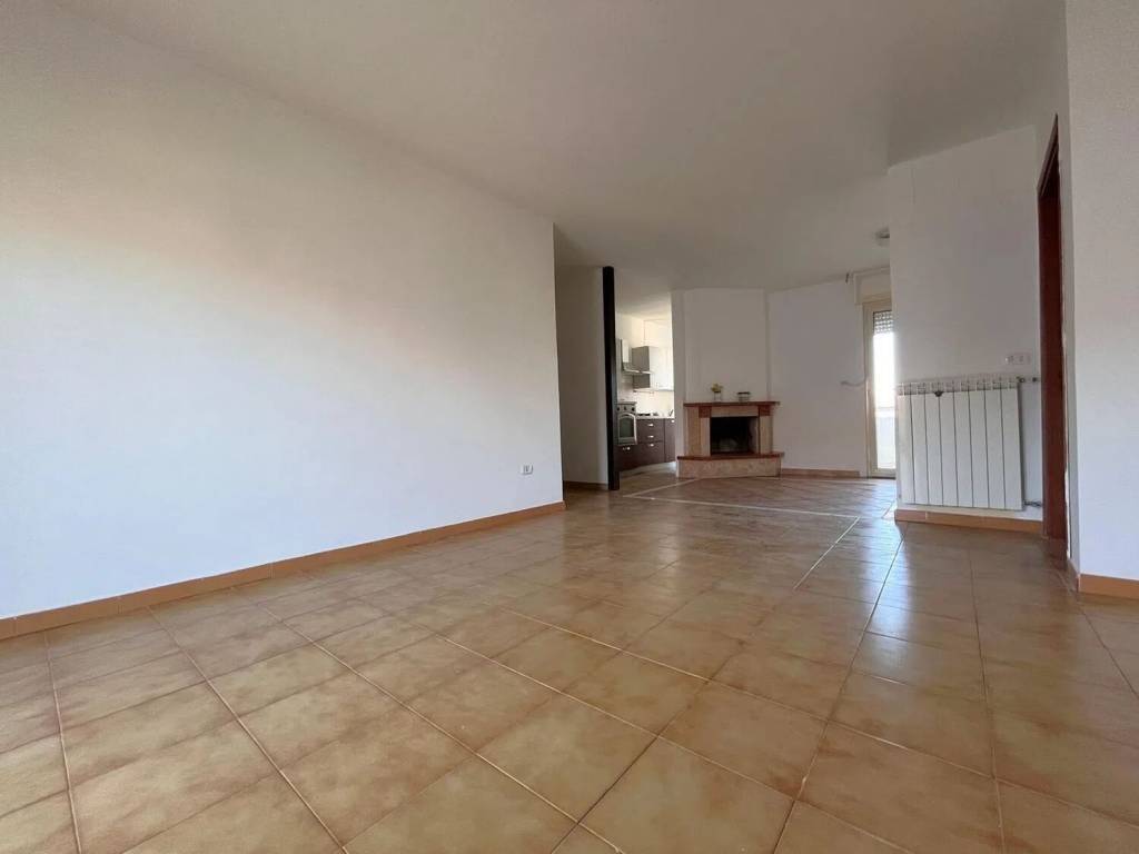 Appartamento a San tammaro in Viale F. Di Borbone, 28 - Foto 4