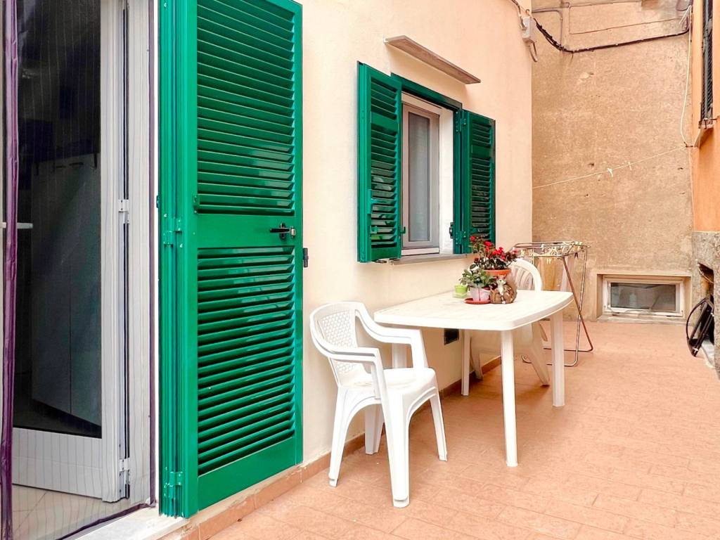 Appartamento a Finale ligure in Via della Posta, 9 - Foto 4