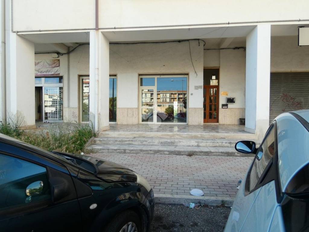 Immobile a Policoro in Locale commerciale PIAZZA RIPOLI, 11 - Foto 5