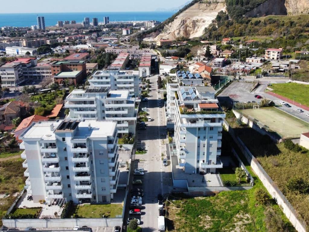 Appartamento a Salerno in Via Monticelli - Foto 2