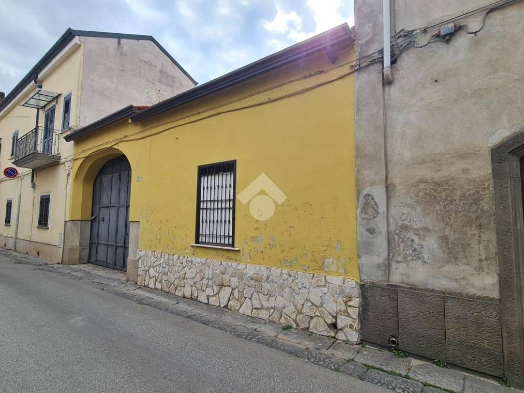 Casa indipendente a Casapulla in Via Armando Diaz, 12 - Foto 2