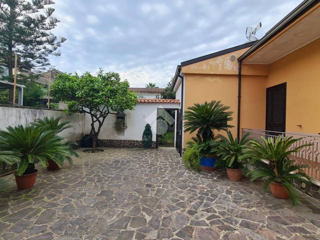 Casa indipendente a Casapulla in Via Armando Diaz, 12 - Foto 5