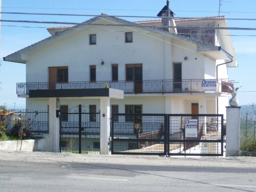 Villa a Lanciano in Contrada Villa Elce, 32 - Foto 3