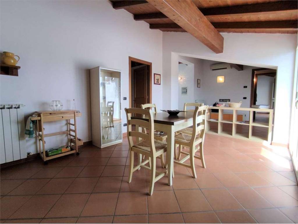 Appartamento a Lucca in Via della Maulina, 1974 - Foto 2