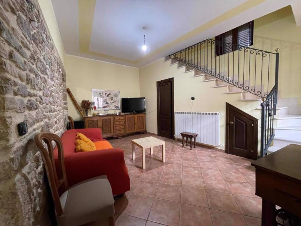 Casa indipendente a Barisciano in Via Madonna delle Grazie - Foto 4