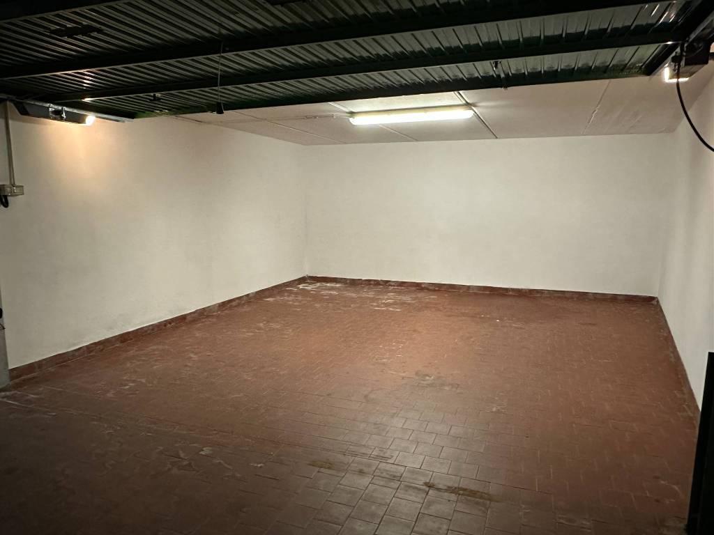 Box / garage a Albenga in Via Patrioti - Foto 2