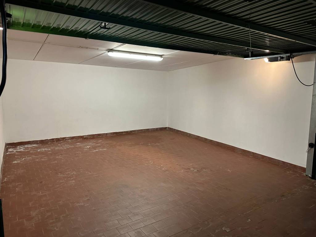 Box / garage a Albenga in Via Patrioti - Foto 3