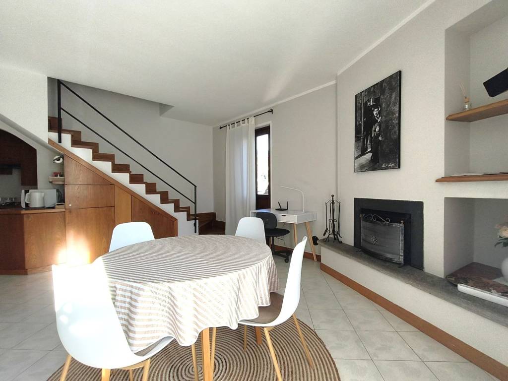 Appartamento a Verbania in Via Maurizio Muller - Foto 2