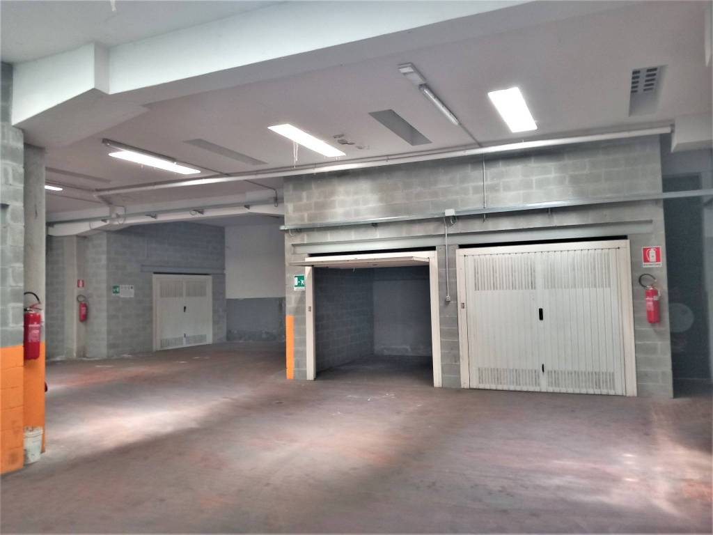 Box / garage a Asti in Via Pollenzo, 14 - Foto 4
