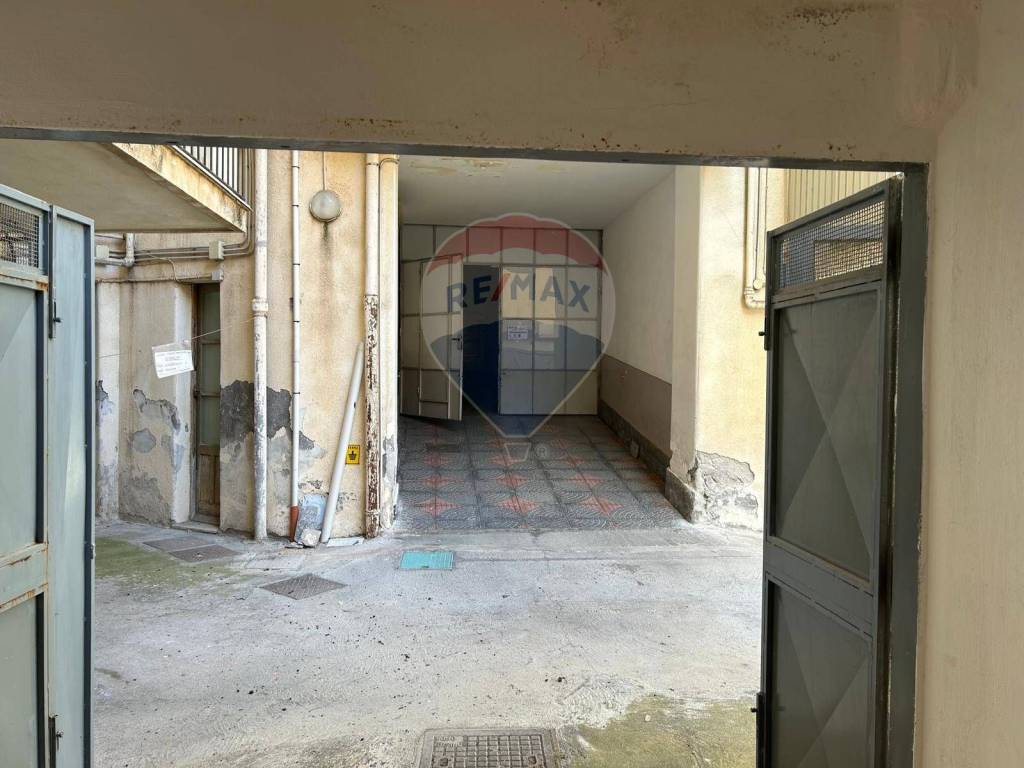 Box / garage a Catania in Via Fabio Filzi, 9 - Foto 5