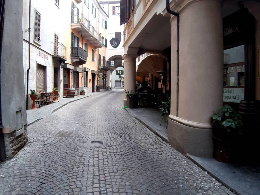 Palazzo / stabile a Dogliani in Via Corte, 28 - Foto 3