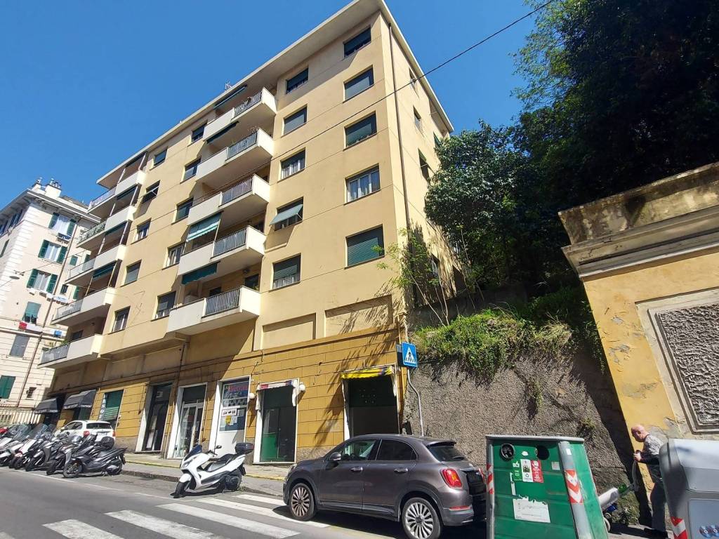 Immobile a Genova in Via Donghi - Foto 1