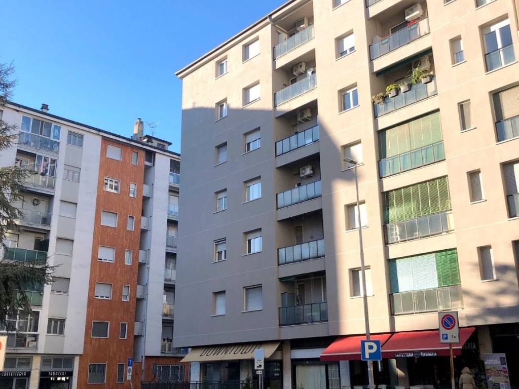 Immobile a Corsico in Piazza Aristide Carabelli - Foto 1
