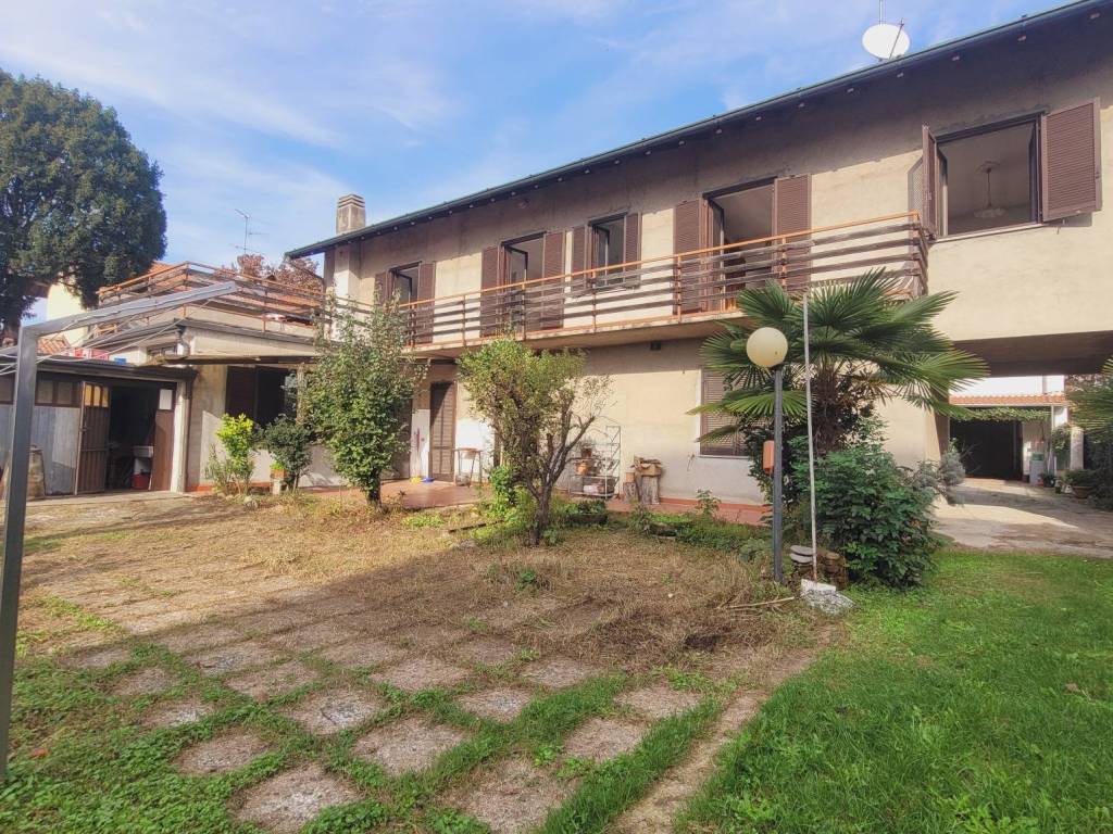 Casa indipendente a Gallarate in Via 22 Marzo, 16 - Foto 5