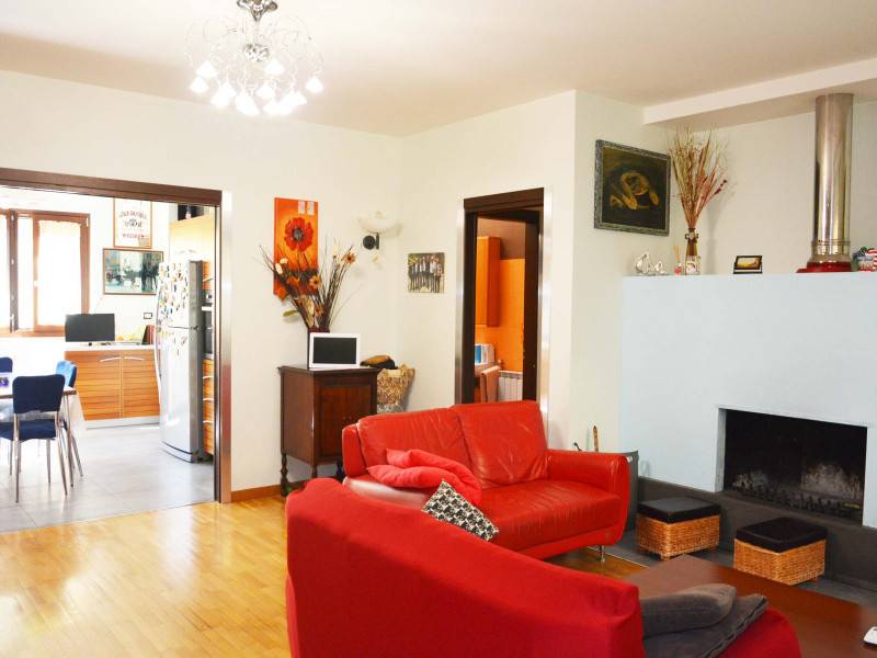 Casa indipendente a Brindisi in Via Aprilia - Foto 4