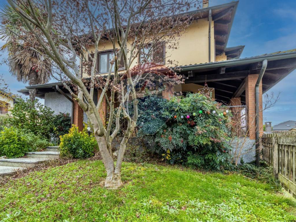 Villa a Sozzago in VIA ROMA, 13 - Foto 2