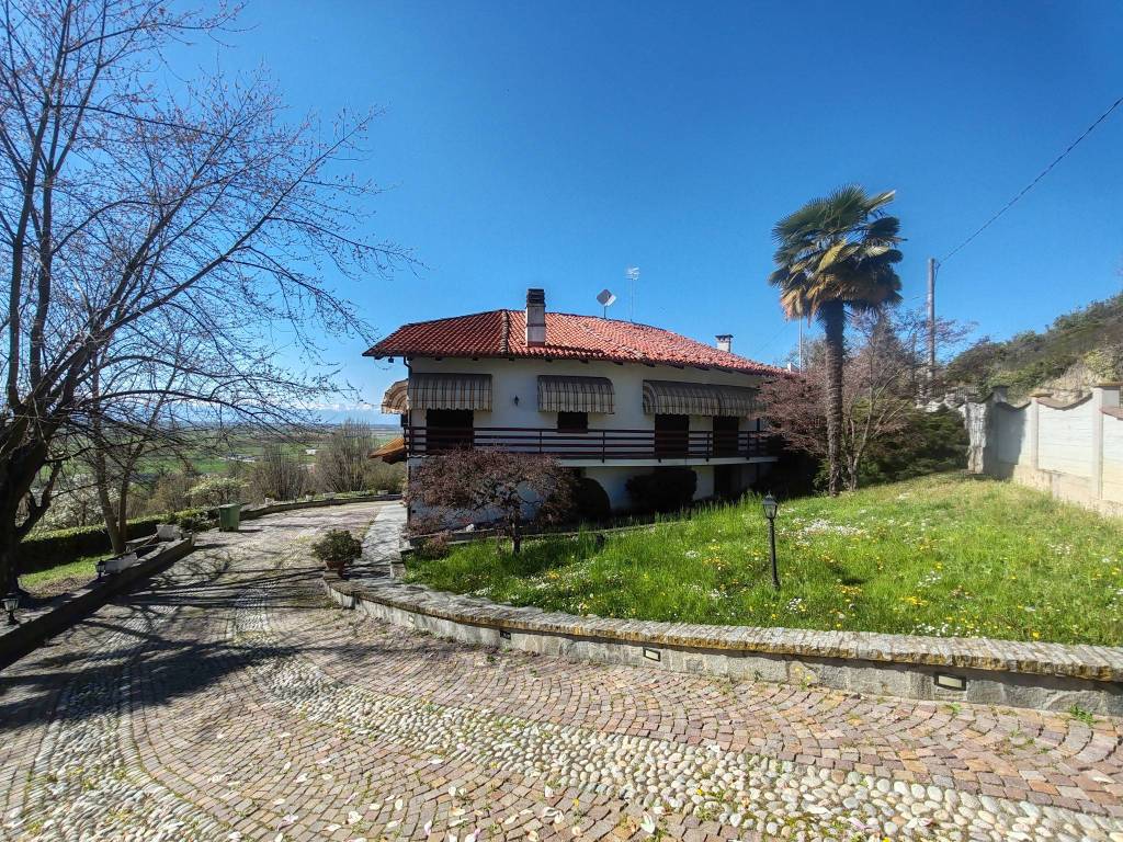 Villa a Bra in Strada San Matteo - Foto 2