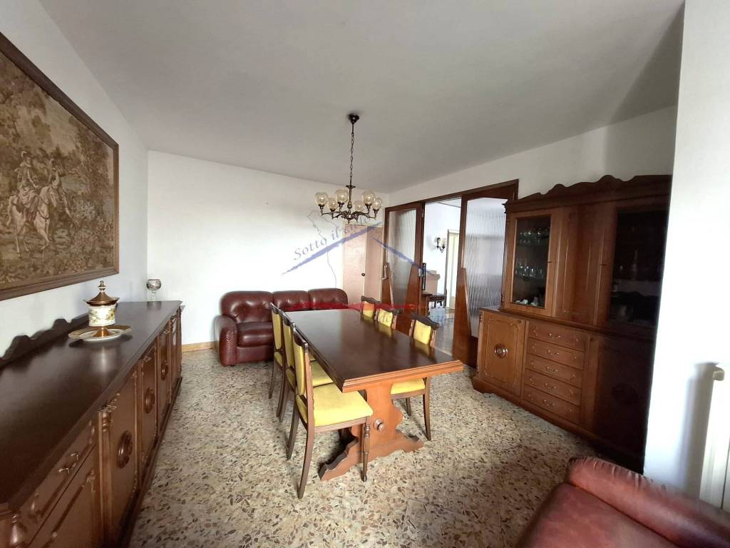 Appartamento a Civitella in val di chiana in Piazza del popolo - Foto 5