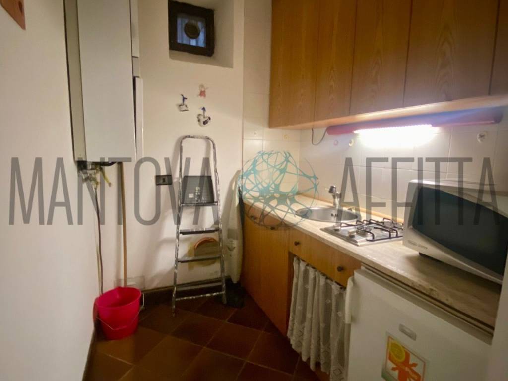 Appartamento a Mantova in Via Filippo Corridoni - Foto 5