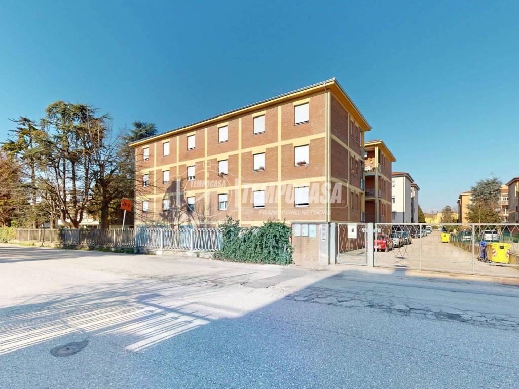 Appartamento a Cento in Via Alessandro Volta 3 - Foto 4