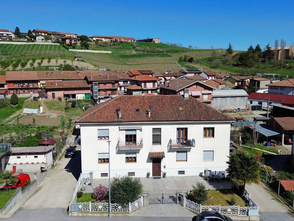 Appartamento a Castagnito in Via 4 Novembre, 47 - Foto 2