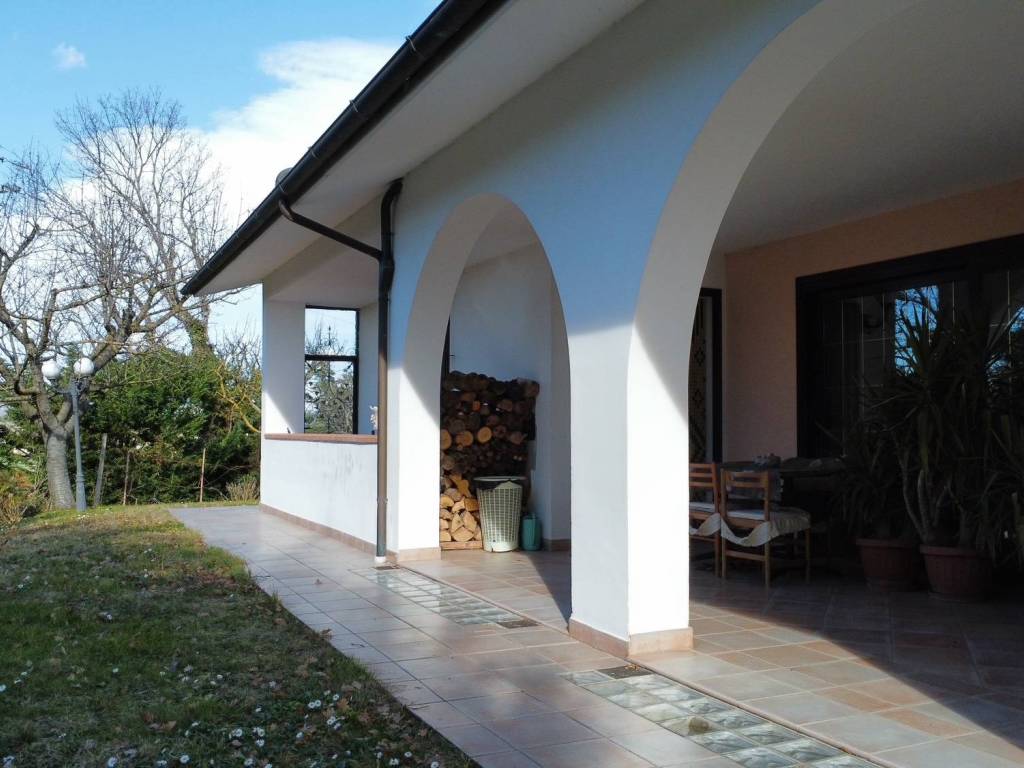Villa a Nocera umbra in Località Colle - Foto 2