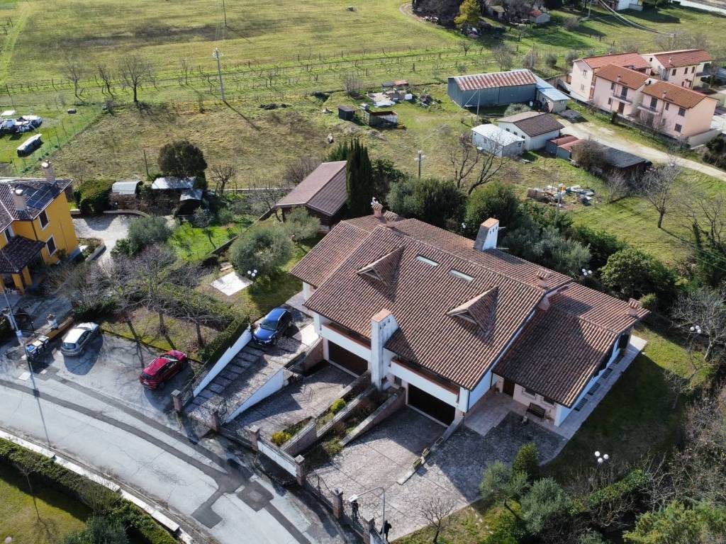 Villa a Nocera umbra in Località Colle - Foto 3