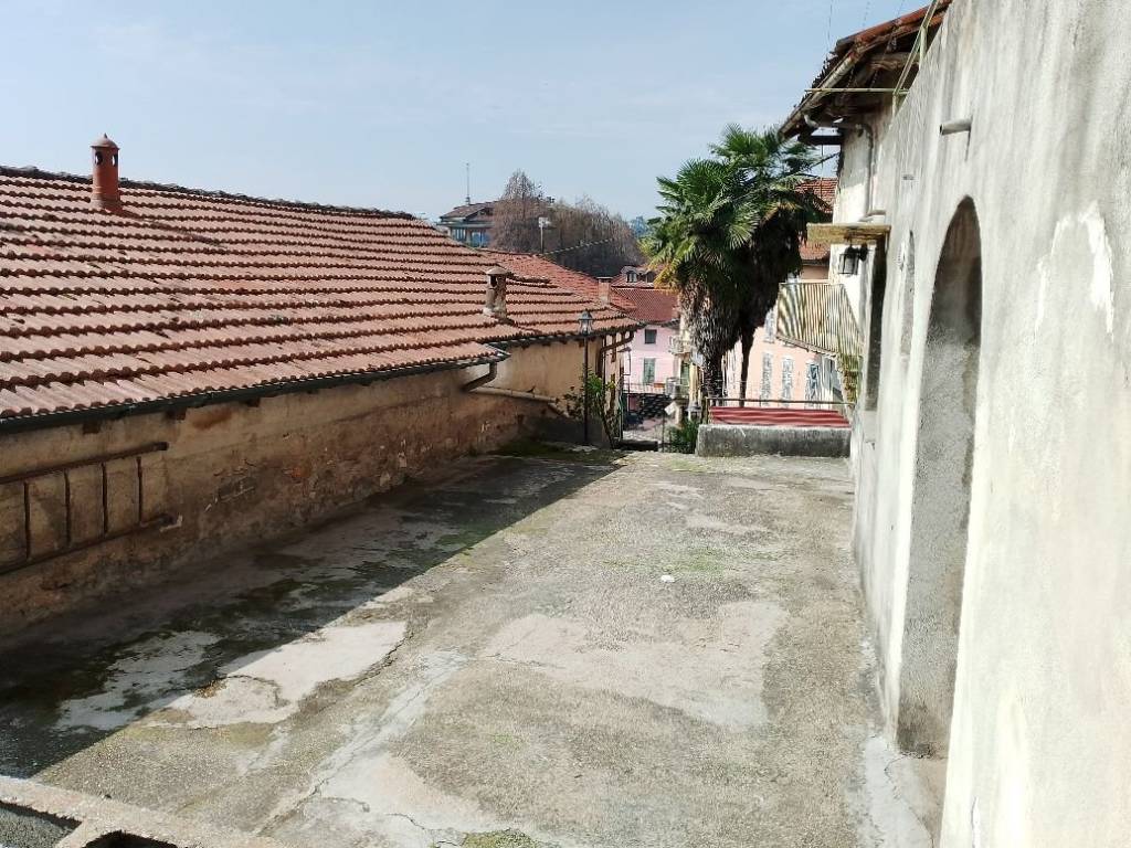 Casa indipendente a Besozzo in Via Monte Nero, 6 - Foto 3
