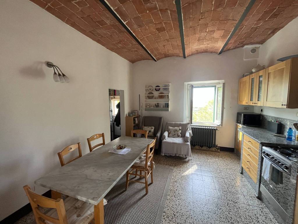 Casa indipendente a Castiglione del lago in Via Nazionale, 34 - Foto 3