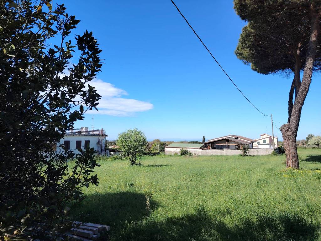 Terreno a Aprilia in Via degli Eucalipti - Foto 3