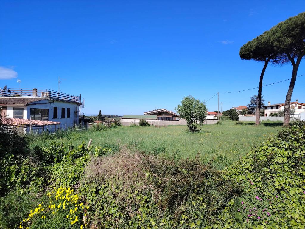 Terreno a Aprilia in Via degli Eucalipti - Foto 4