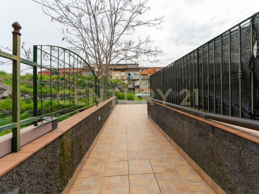 Appartamento a Mascalucia in Via Pulei, 39 - Foto 3