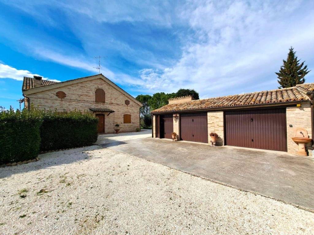 Villa a Macerata in Contrada Santa Maria del Monte - Foto 4