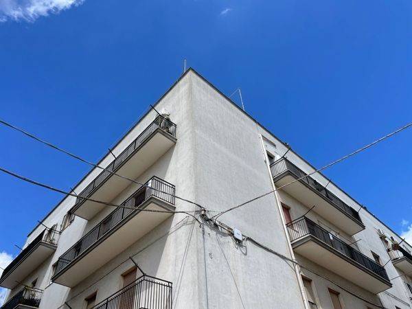 Appartamento a Ceglie messapica in Via Cappuccini - Foto 2