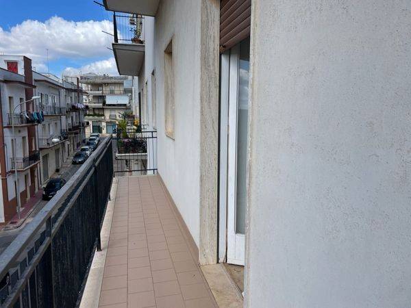 Appartamento a Ceglie messapica in Via Cappuccini - Foto 3