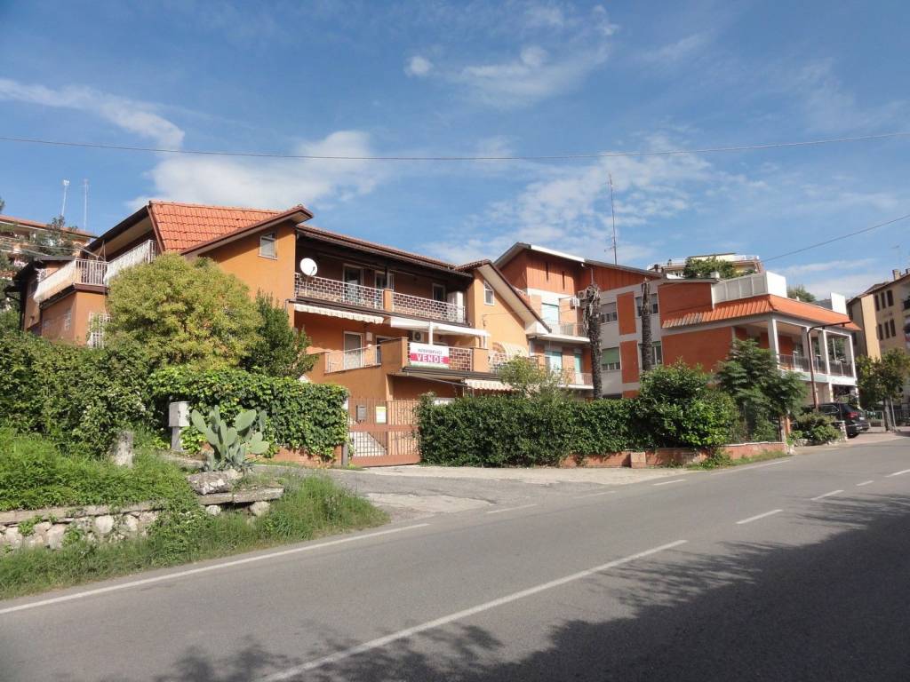 Villa a Ceccano in Via Giacomo Matteotti - Foto 3