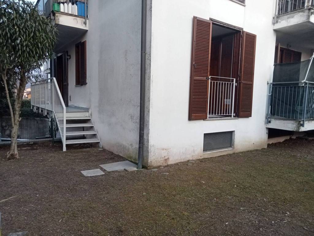 Appartamento a Besozzo in Via G. Rebuschini, 50 - Foto 4