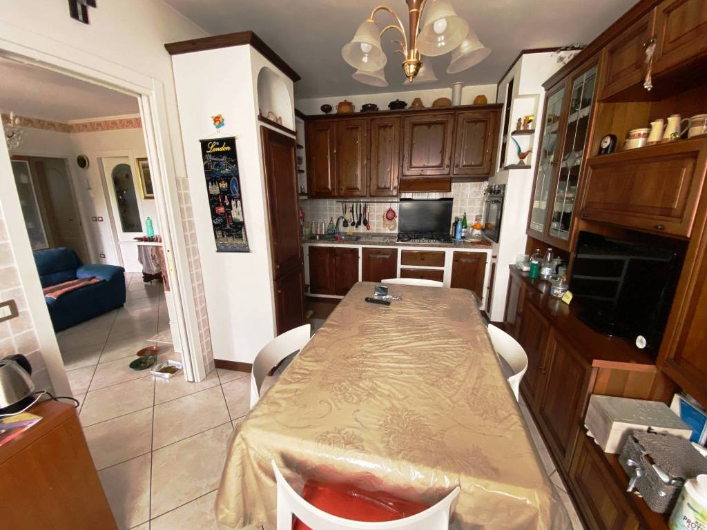 Appartamento a Esanatoglia - Foto 2