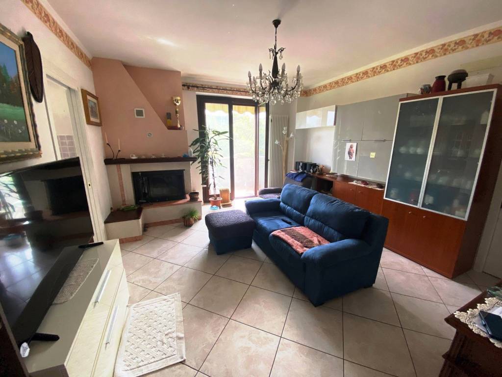 Appartamento a Esanatoglia - Foto 3