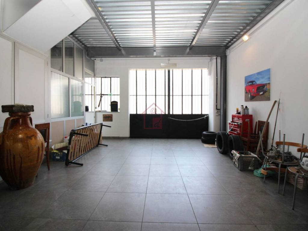 Loft / open space a Vercelli in Via Caduti sul Lavoro, 14 - Foto 3