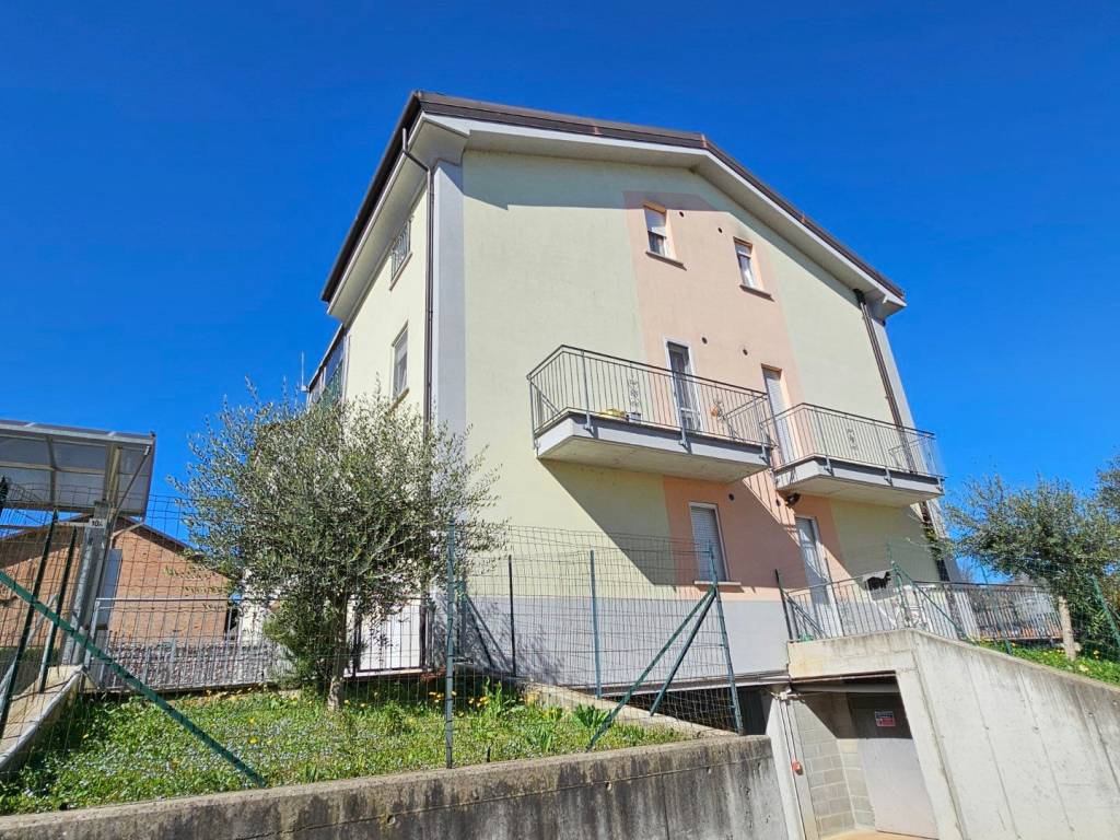 Appartamento a Govone in Via Castello - Foto 3