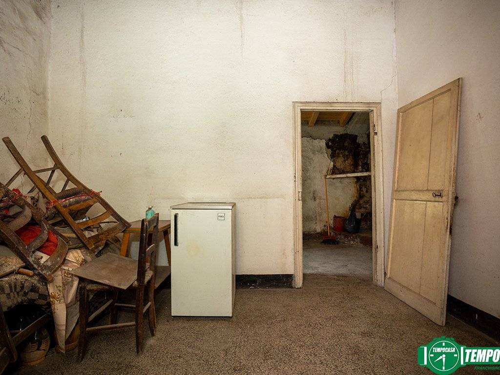 Casa indipendente a La spezia in Via Vittorio Sturlese, 12 - Foto 4