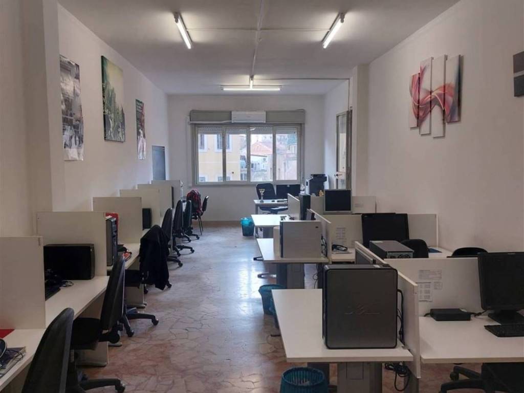 Immobile a Caltanissetta in Via Gabriele Amico Valenti, 129 - Foto 3