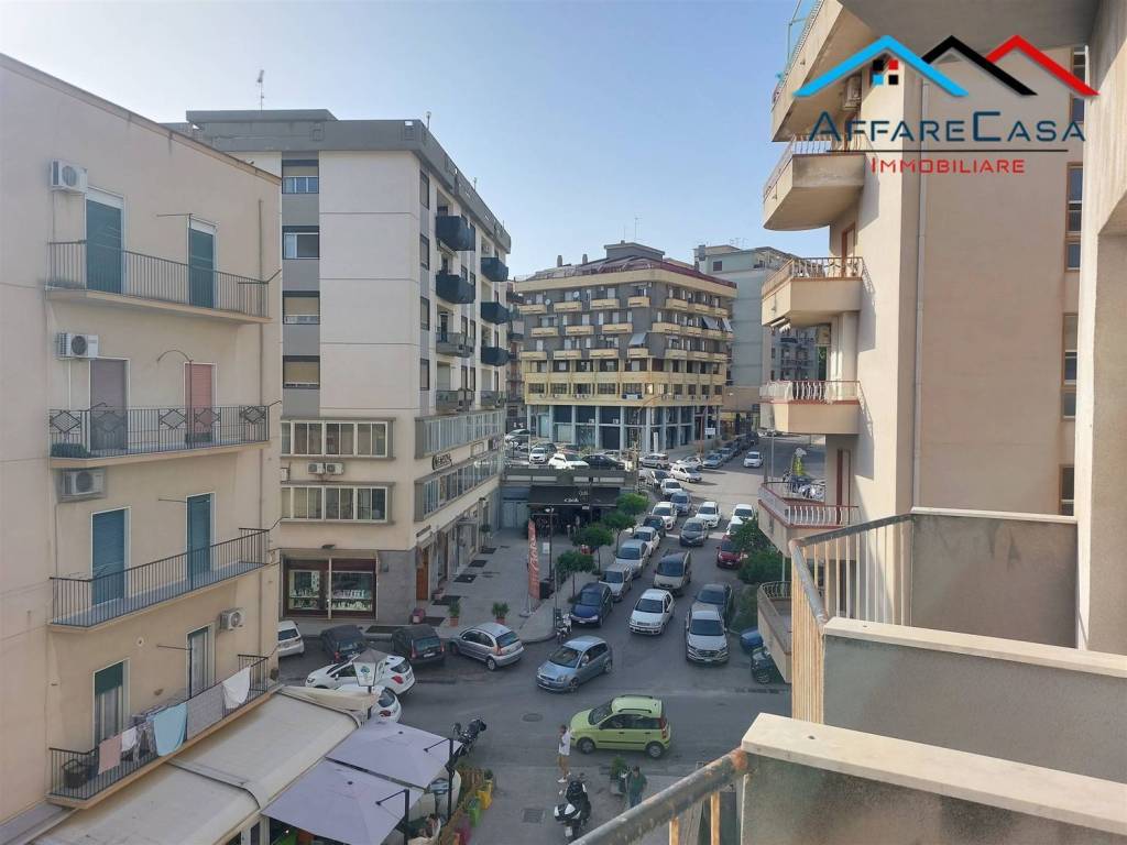 Appartamento a Caltanissetta in Via Calabria, 20 - Foto 2