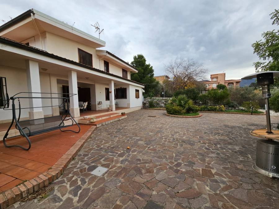 Villa a Reggio calabria in Via Sella San Giovanni - Foto 2