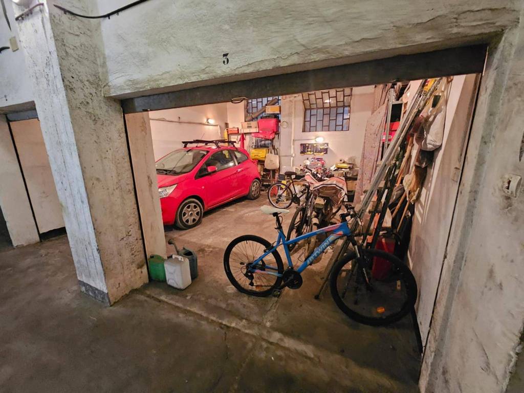 Box / garage a Genova in Via Natale Gallino, 19 - Foto 3