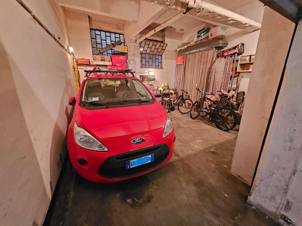 Box / garage a Genova in Via Natale Gallino, 19 - Foto 5